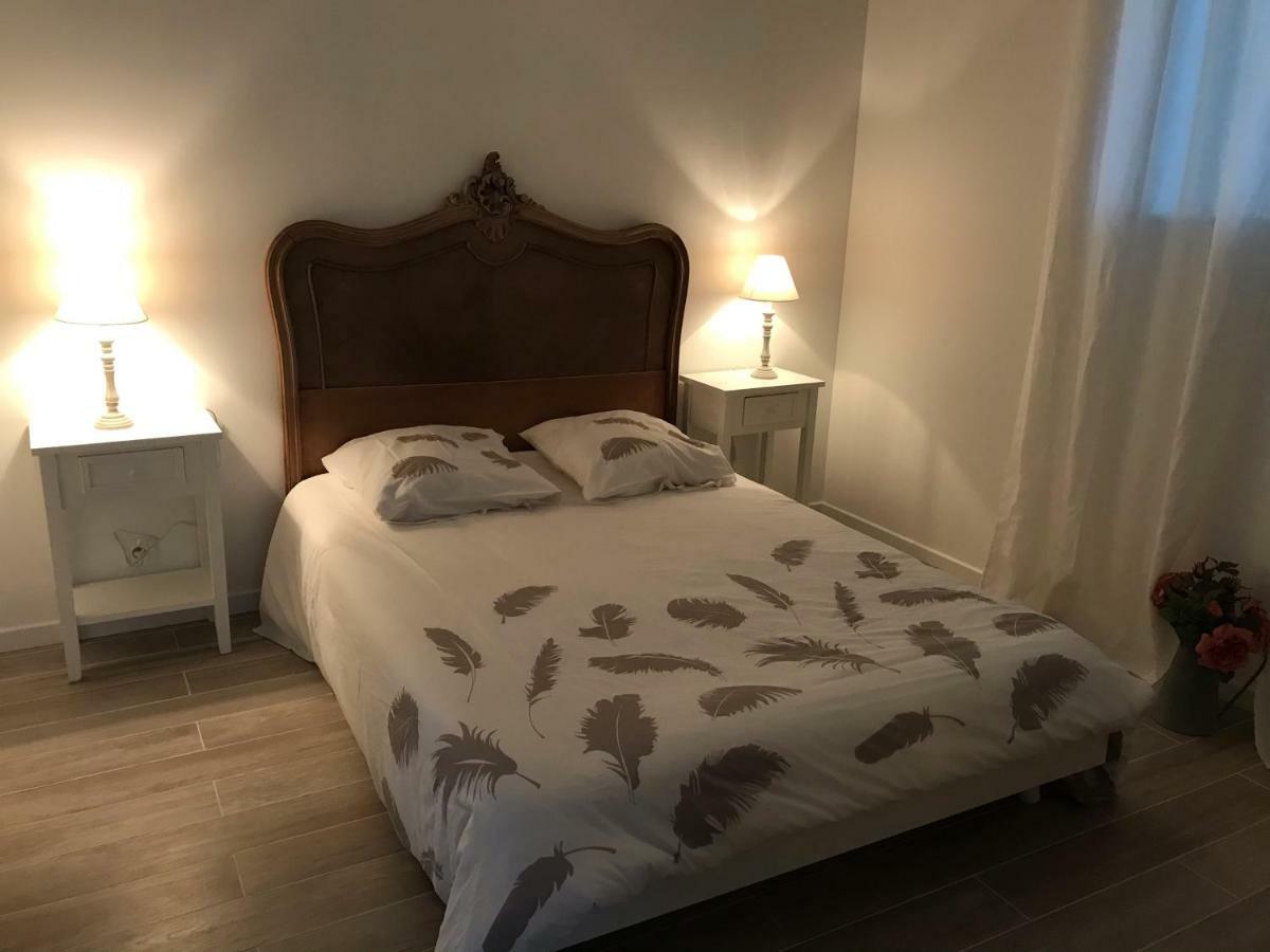 Gite De Charme Les Trois Chenes Augeres Esterno foto