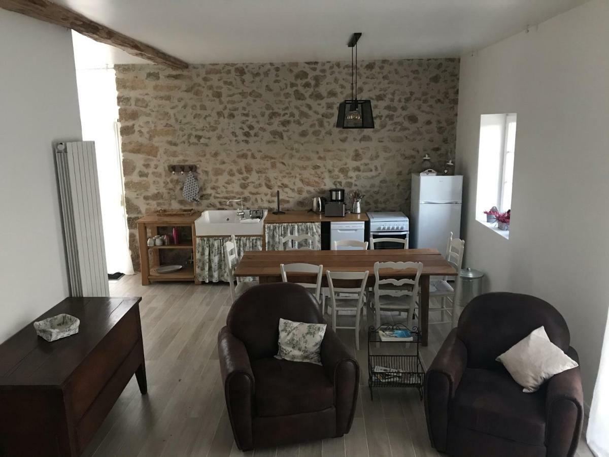 Gite De Charme Les Trois Chenes Augeres Esterno foto