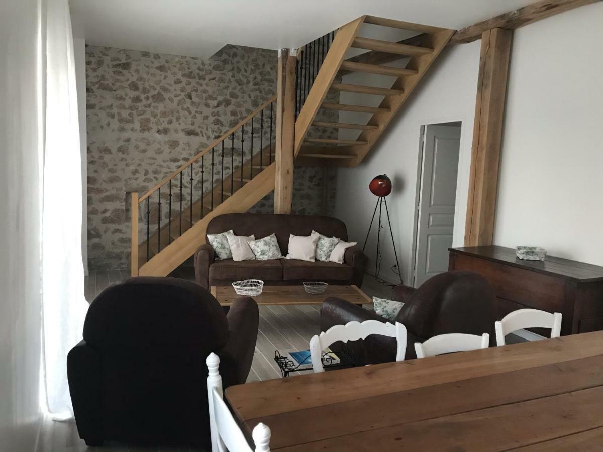 Gite De Charme Les Trois Chenes Augeres Esterno foto